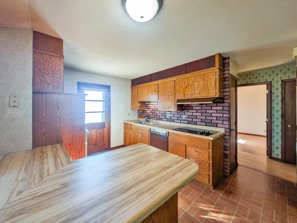 $250,000 | 2940 115th Avenue Northwest, Coon Rapids, MN 55433