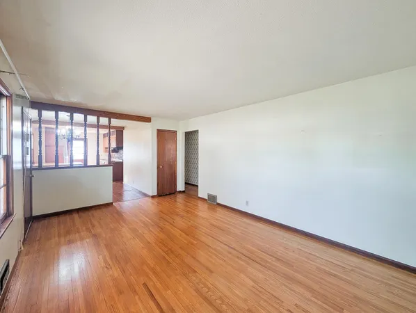 $250,000 | 2940 115th Avenue Northwest, Coon Rapids, MN 55433