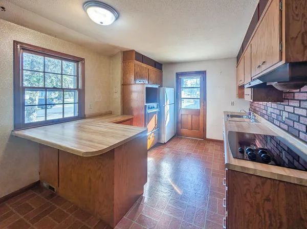 $250,000 | 2940 115th Avenue Northwest, Coon Rapids, MN 55433