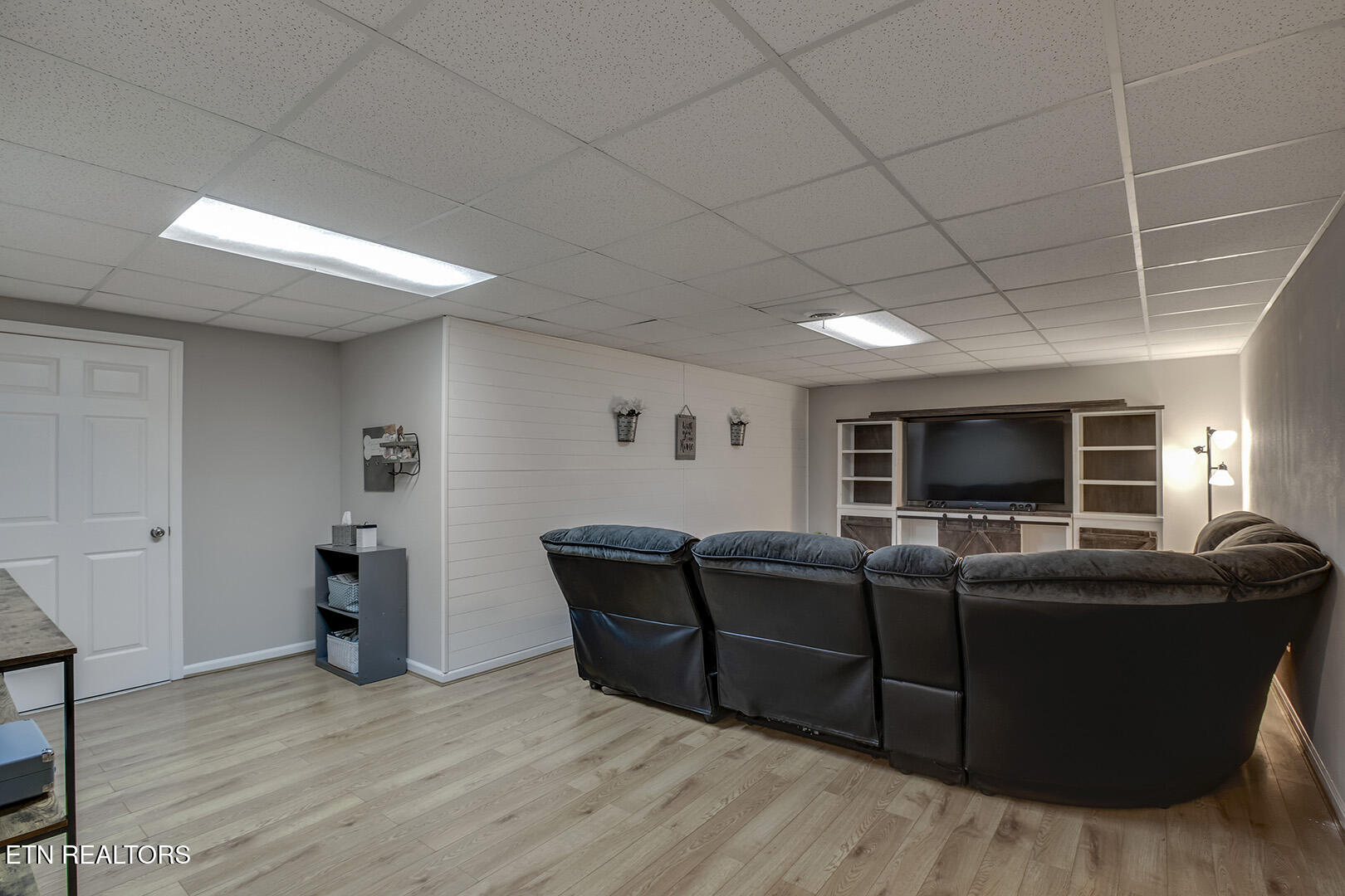 417 River Road Loudon, TN 37774 - Photo 41 of 60 Family Media Room 1