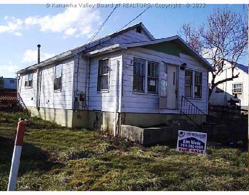 162 Kelly Hill Road Clendenin, WV 25045 - Photo 1 of 2 Exterior Front.
