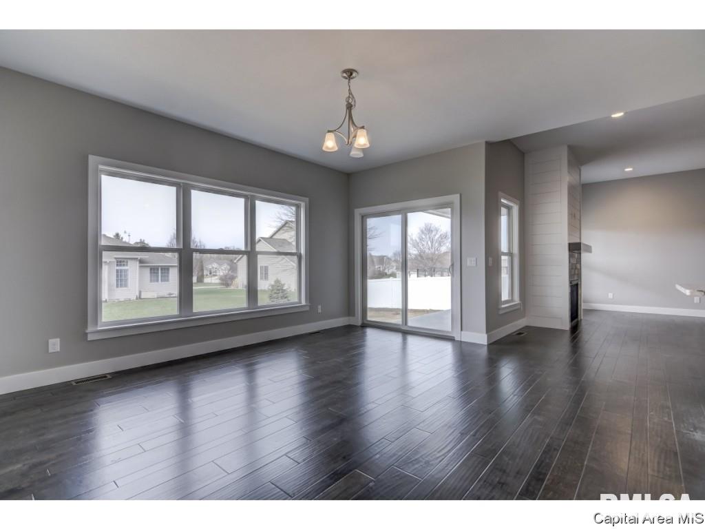 4651 Casey Drive Springfield, IL 62711 - Photo 11 of 27 Gallery Image 11