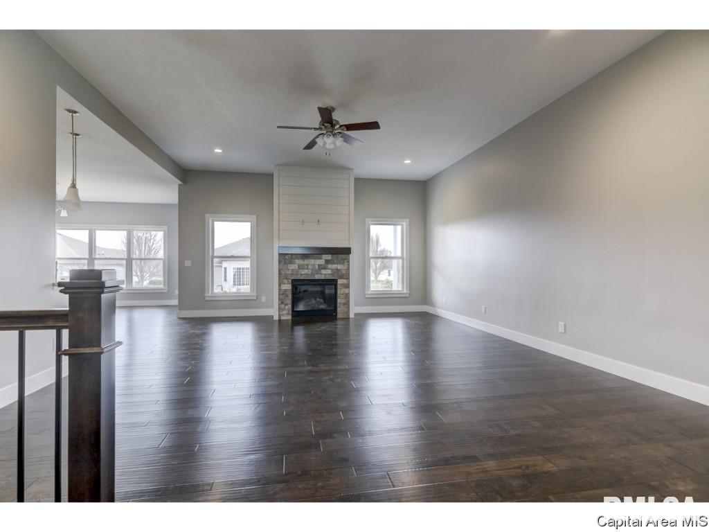 4651 Casey Drive Springfield, IL 62711 - Photo 3 of 27 Gallery Image 3
