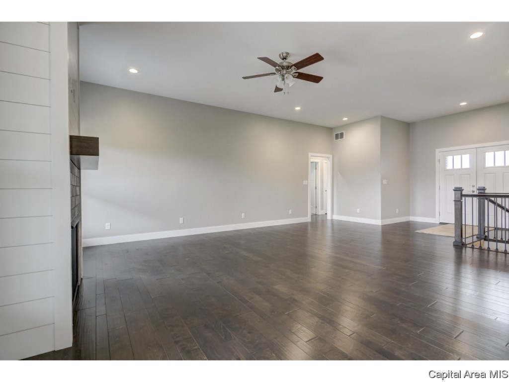 4651 Casey Drive Springfield, IL 62711 - Photo 6 of 27 Gallery Image 6