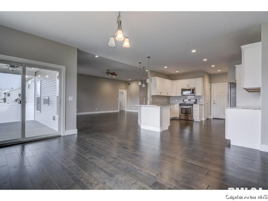 4651 Casey Drive Springfield, IL 62711 - Photo 10 of 27 Gallery Image 10
