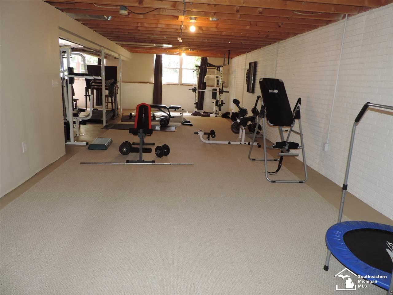 8248 Jackman Road Temperance, MI 48182 - Photo 27 of 32