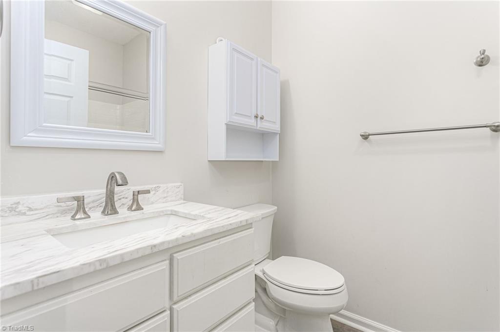 3001 Greystone Point, Unit J Greensboro, NC 27410 - Photo 15 of 23