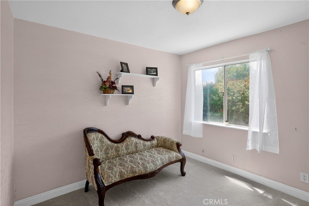 2081 Country Hills Lane Riverside, CA 92503 - Photo 20 of 25