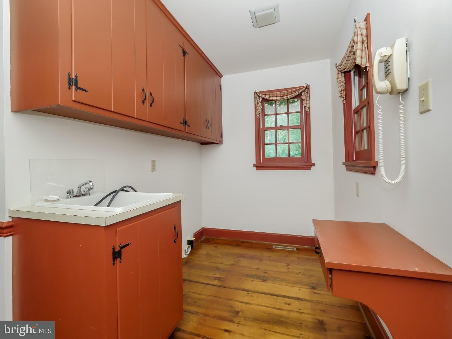 801 Scholl Road Pottstown, PA 19465 - Photo 7 of 15 Laundry Room