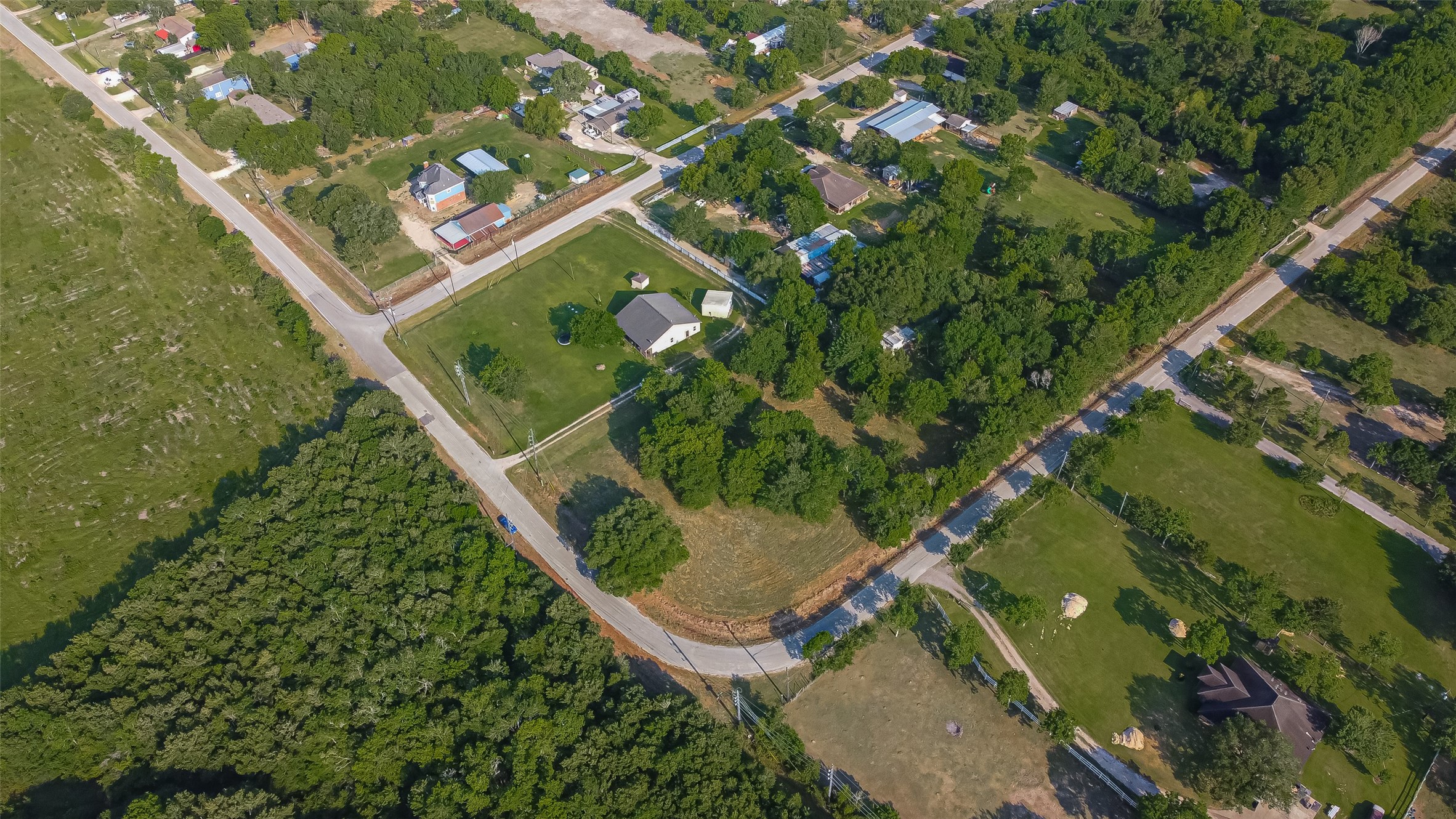 0 Fenn Road Rosharon, TX 77583 - Photo 5 of 6 an aerial view of a residential houses with outdoor space