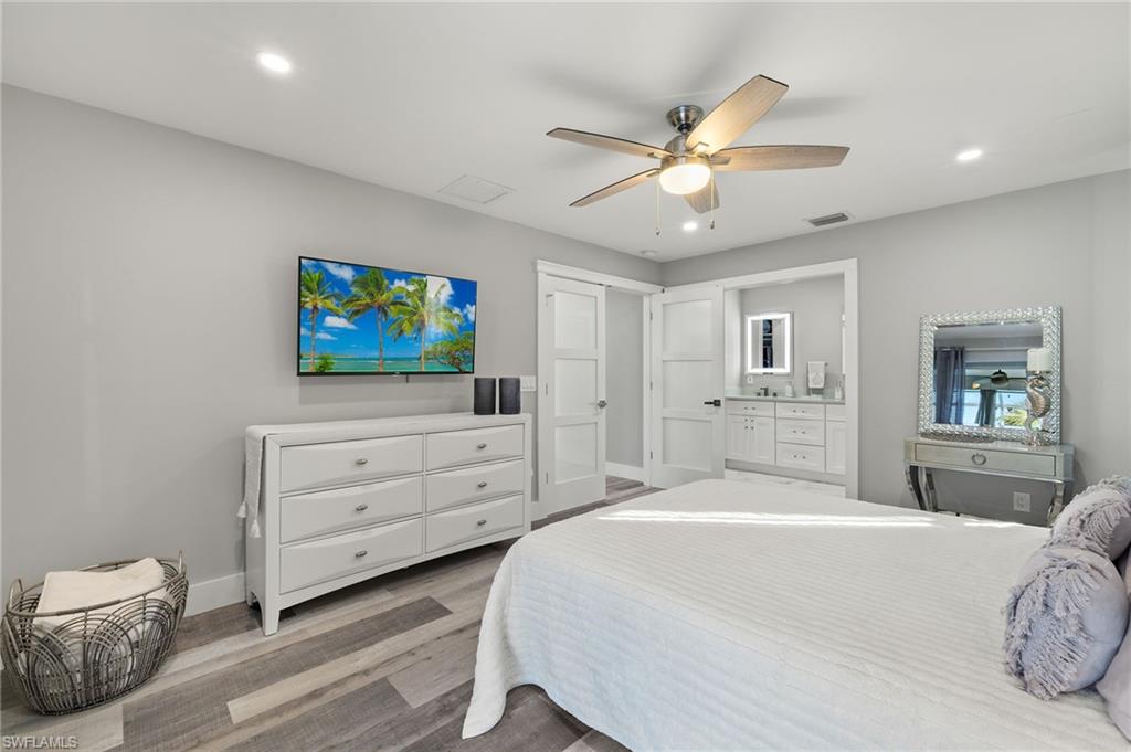 248 Bay Meadows Drive Naples, FL 34113 - Photo 15 of 26