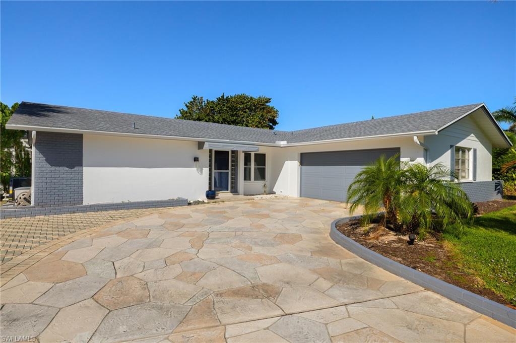 248 Bay Meadows Drive Naples, FL 34113 - Photo 2 of 26