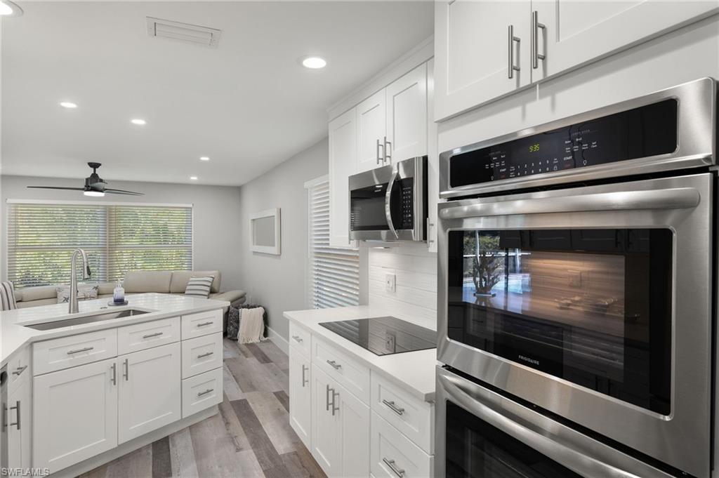 248 Bay Meadows Drive Naples, FL 34113 - Photo 10 of 26