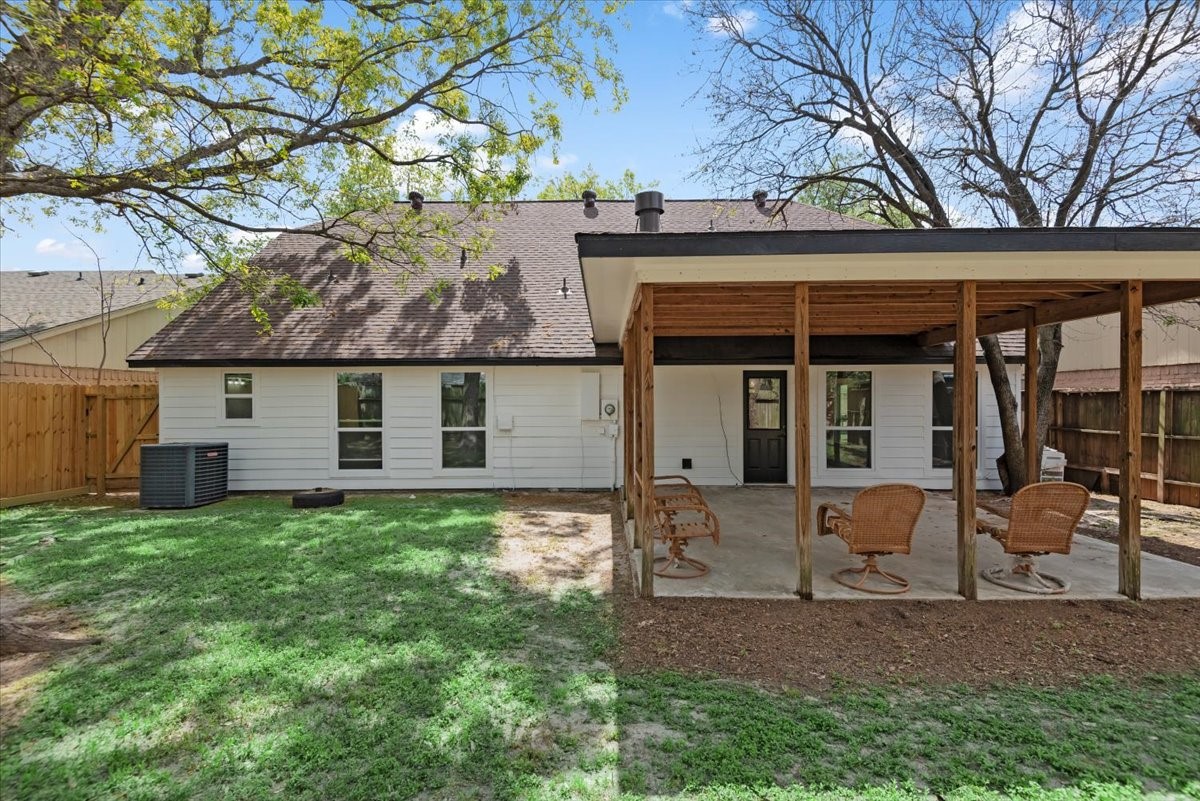 3230 Hombly Road Houston, TX 77066 - Photo 34 of 36