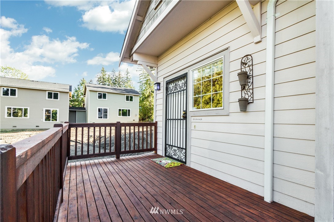 210 169th Street Southeast Bothell, WA 98012 - Photo 2 of 25
