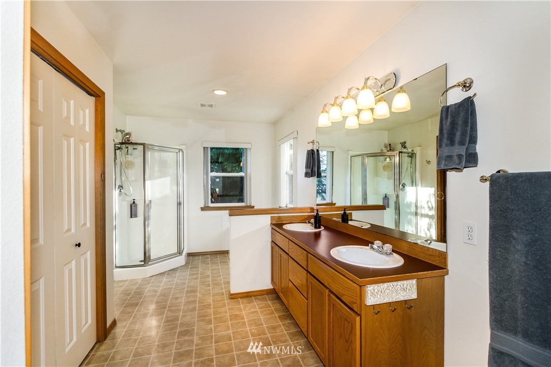 210 169th Street Southeast Bothell, WA 98012 - Photo 13 of 25