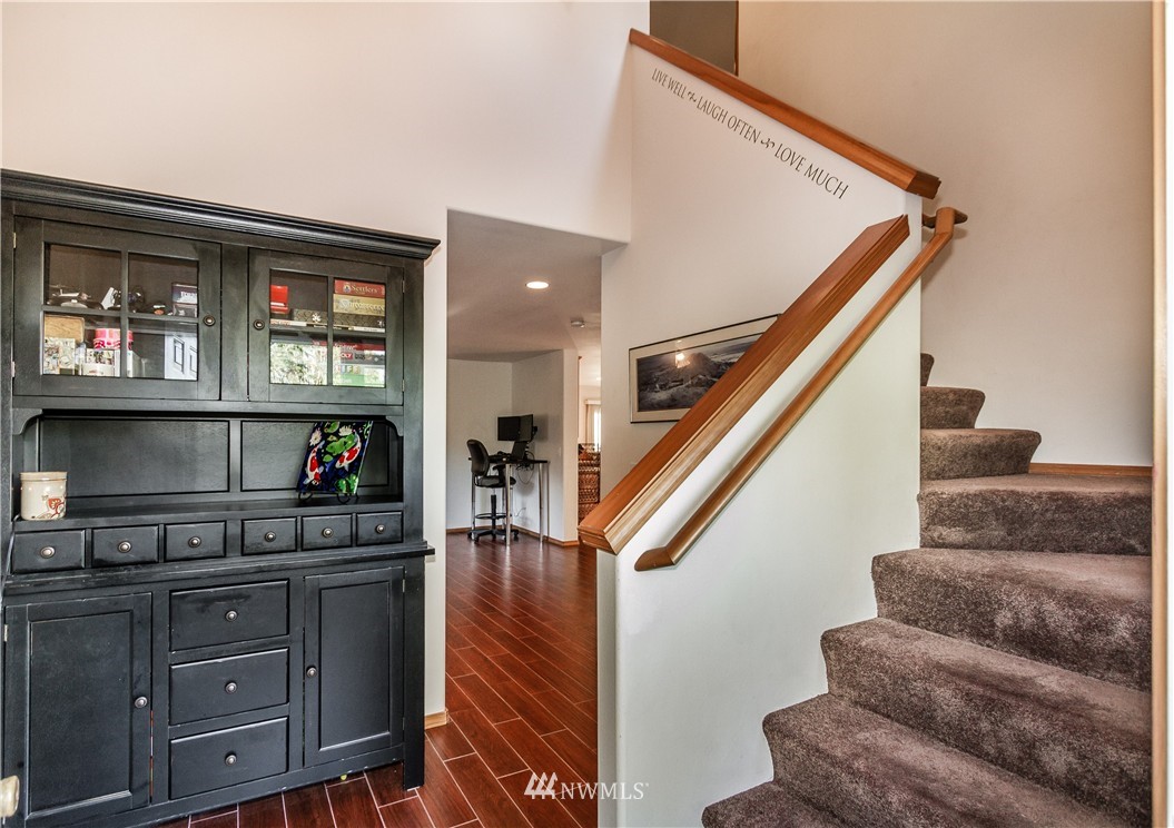 210 169th Street Southeast Bothell, WA 98012 - Photo 3 of 25