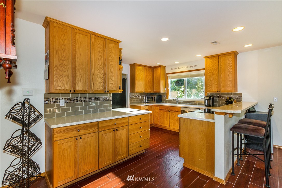210 169th Street Southeast Bothell, WA 98012 - Photo 4 of 25
