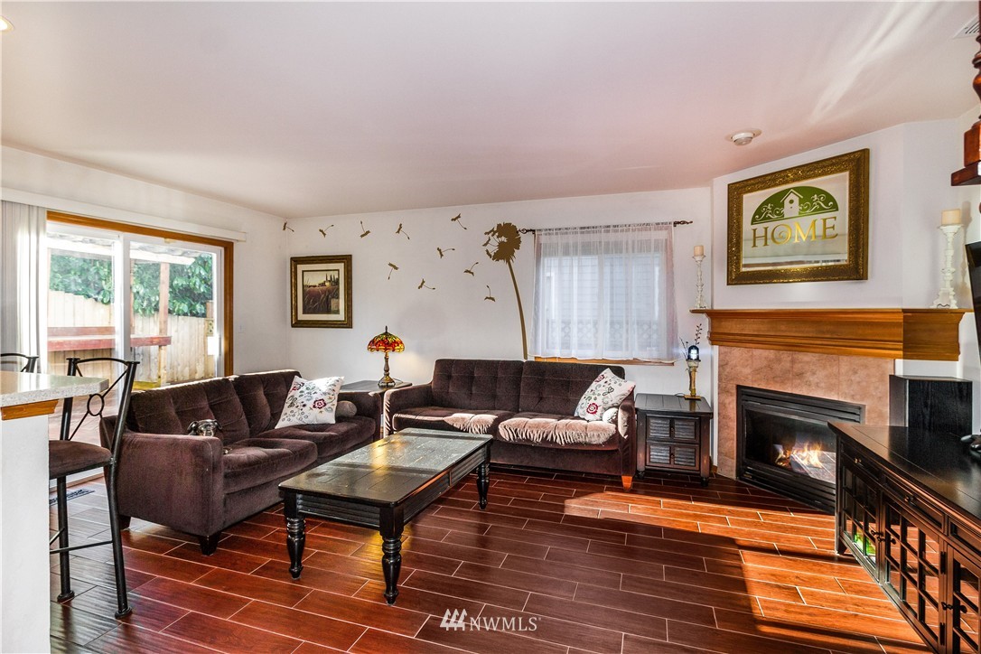 210 169th Street Southeast Bothell, WA 98012 - Photo 7 of 25