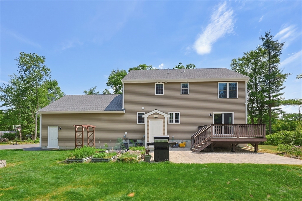 5 County Street Berkley, MA 02779 - Photo 38 of 40
