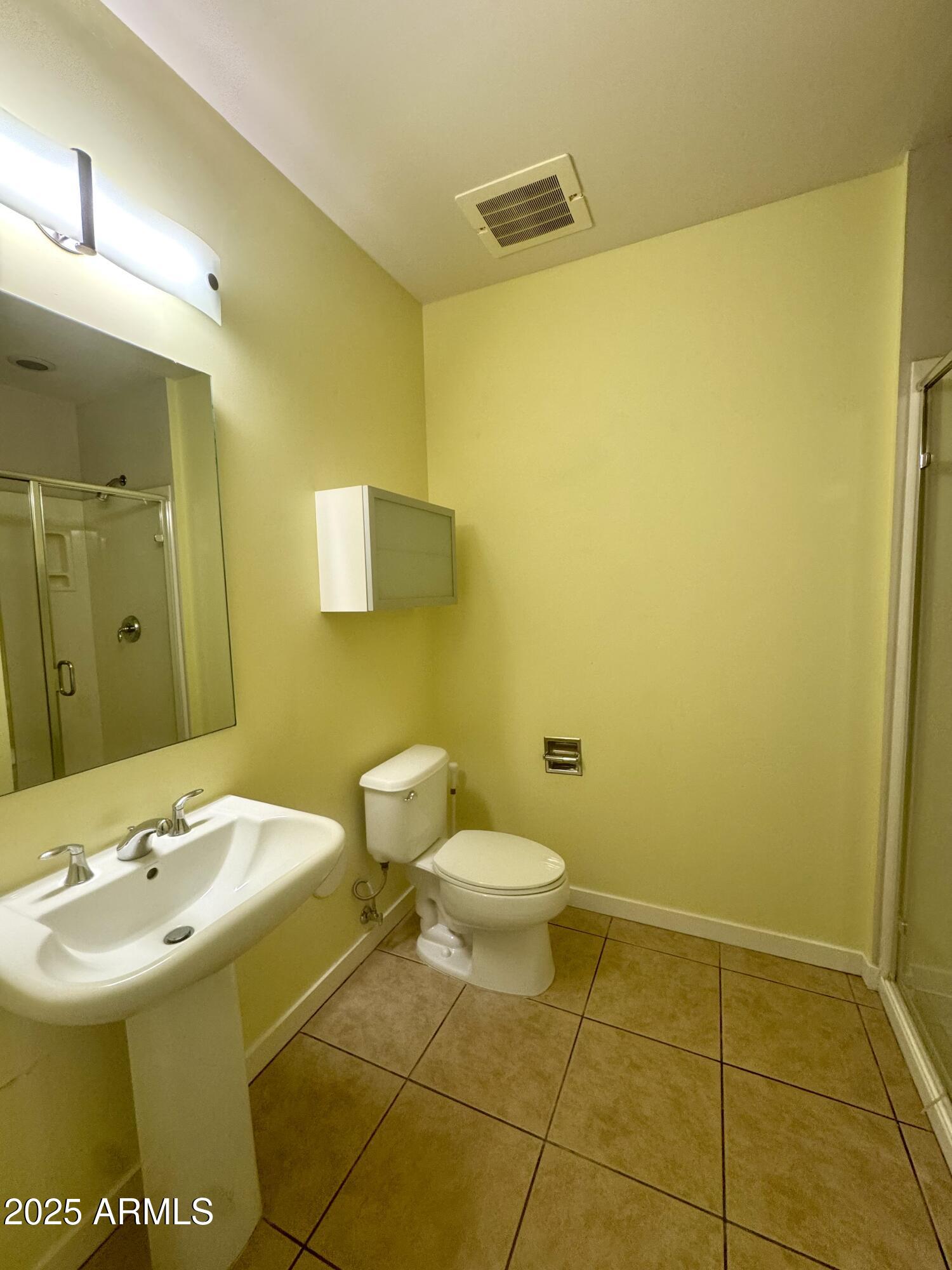 1 East Lexington Avenue, Unit 411 Phoenix, AZ 85012 - Photo 15 of 35 IMG_1312