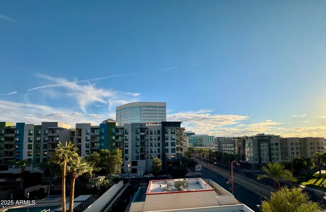 $2,299 | 1 East Lexington Avenue, Unit 411, Phoenix, AZ 85012
