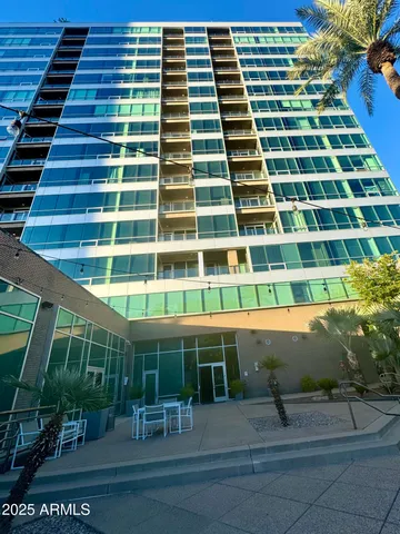 $2,299 | 1 East Lexington Avenue, Unit 411, Phoenix, AZ 85012