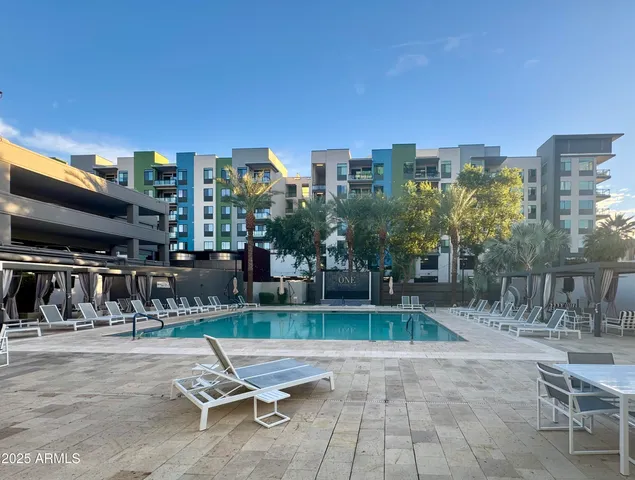 $2,299 | 1 East Lexington Avenue, Unit 411, Phoenix, AZ 85012