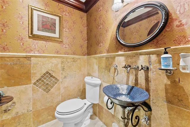 $7,000,000 | 609 2nd Key Drive, Fort Lauderdale, FL 33304