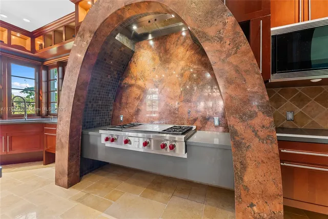 $7,000,000 | 609 2nd Key Drive, Fort Lauderdale, FL 33304