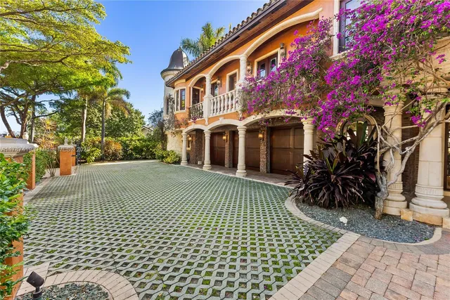 $7,000,000 | 609 2nd Key Drive, Fort Lauderdale, FL 33304