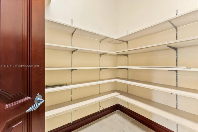 $7,000,000 | 609 2nd Key Drive, Fort Lauderdale, FL 33304