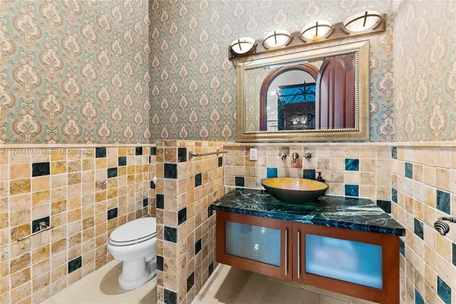 $7,000,000 | 609 2nd Key Drive, Fort Lauderdale, FL 33304