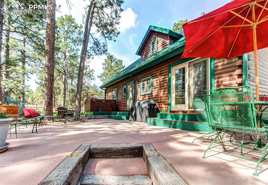 5030 Cedar Way Elizabeth, CO 80107 - Photo 24 of 33 a view of a house with backyard and sitting area