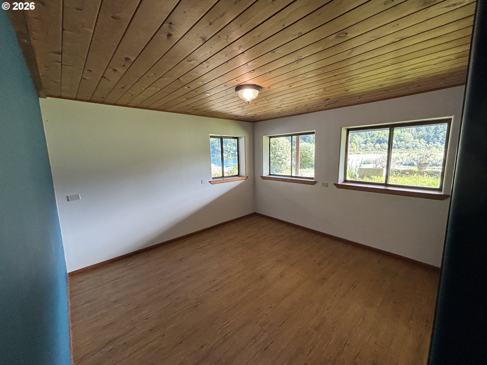 96476 North Bank Rogue River Road Gold Beach, OR 97444 - Photo 26 of 28 Bedroom