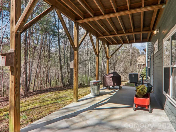 $595,000 | 74 Woodson Drive, Mars Hill, NC 28754