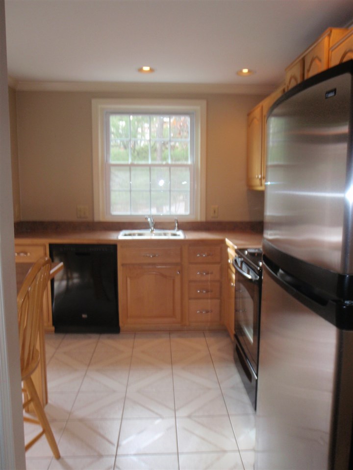 1465 Hooksett Road, Unit 437 Hooksett, NH 03106 - Photo 10 of 16