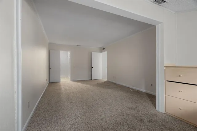 an empty room with a empty space