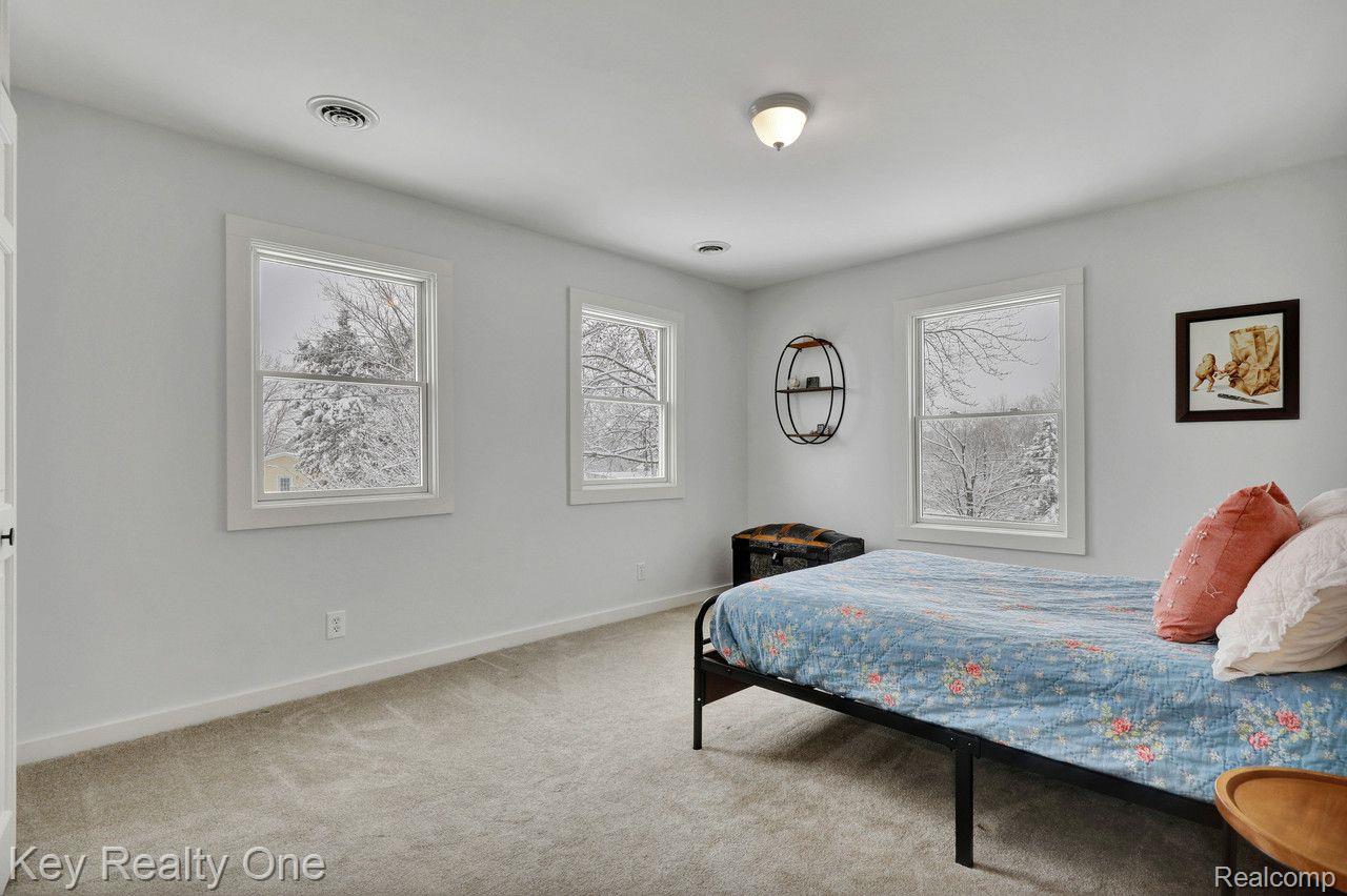 10440 Runyan Lake Road Fenton, MI 48430 - Photo 34 of 44 Gallery Image 34