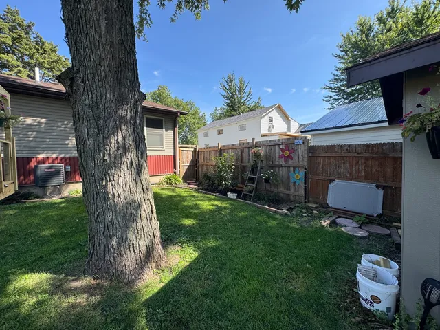 $300,000 | 227 West Provost Street, Amboy, IL 61310