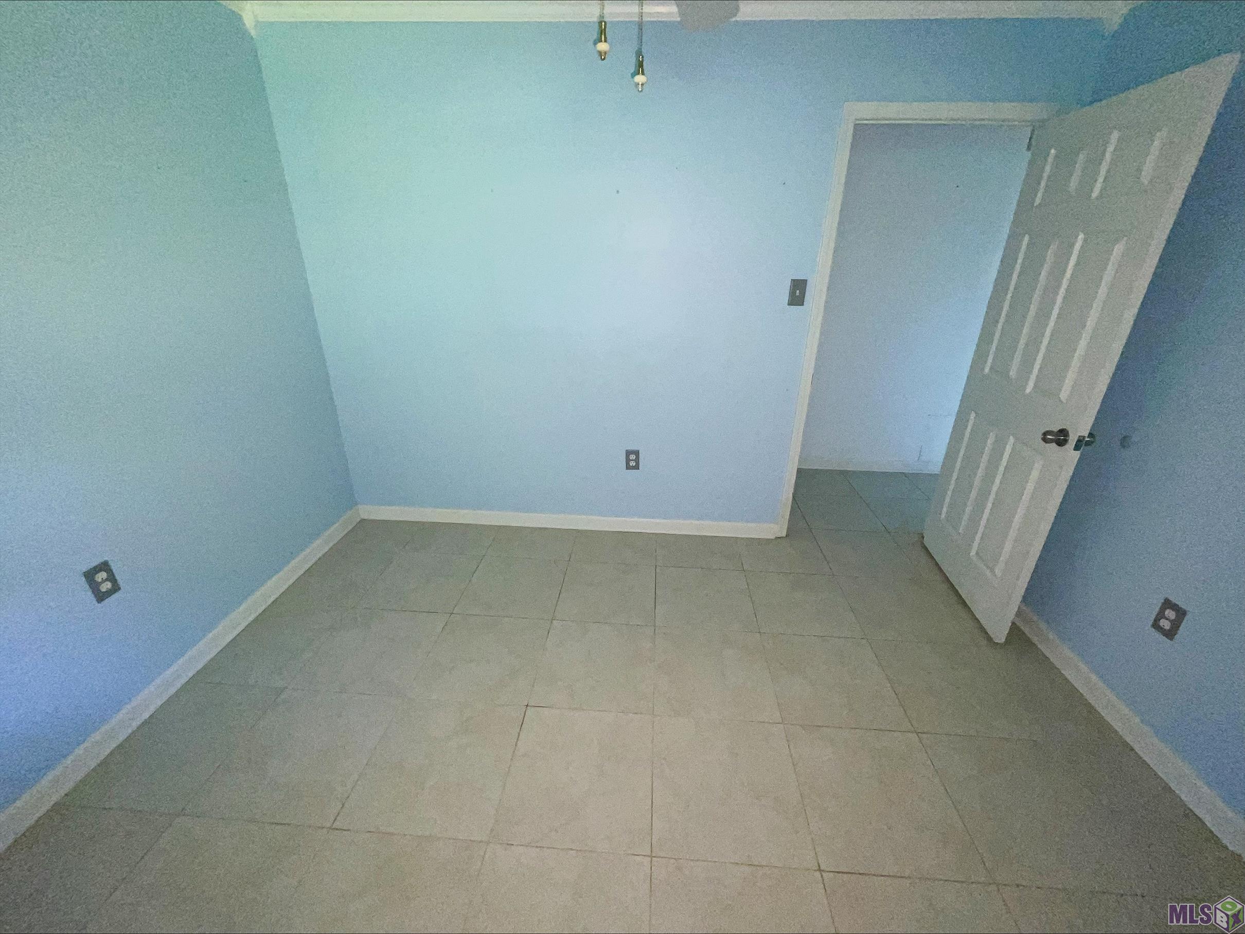 8651 Shadow Spring Boulevard Denham Springs, LA 70726 - Photo 8 of 22 Gallery Image 8