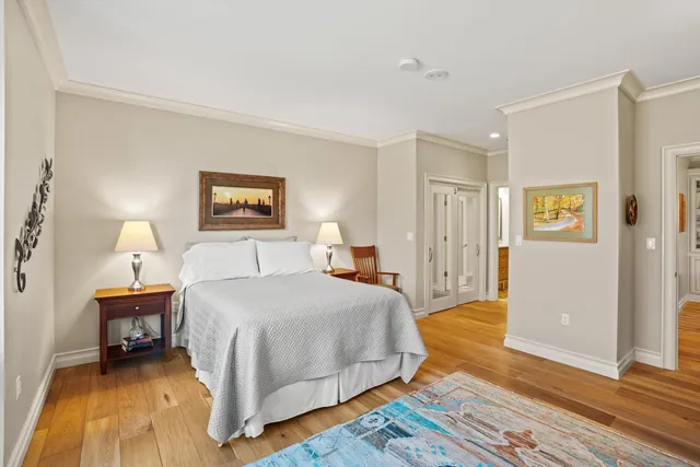 $575,000 | 1522 North Prospect Avenue, Unit 204, Milwaukee, WI 53202