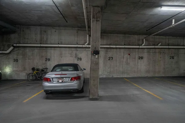 $575,000 | 1522 North Prospect Avenue, Unit 204, Milwaukee, WI 53202