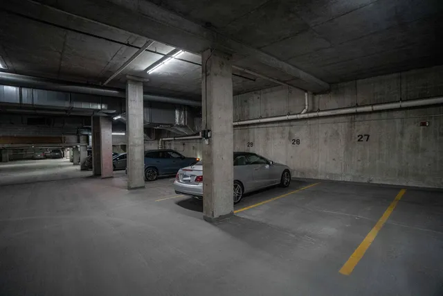 $575,000 | 1522 North Prospect Avenue, Unit 204, Milwaukee, WI 53202