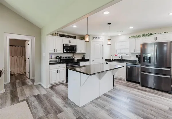 $499,999 | 8615 North Fm 51, Decatur, TX 76234
