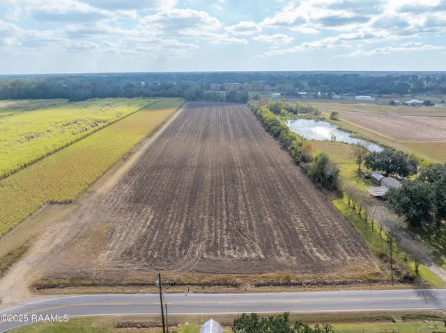 $150,000 | Tbd Ches Courville Road, Breaux Bridge, LA 70517