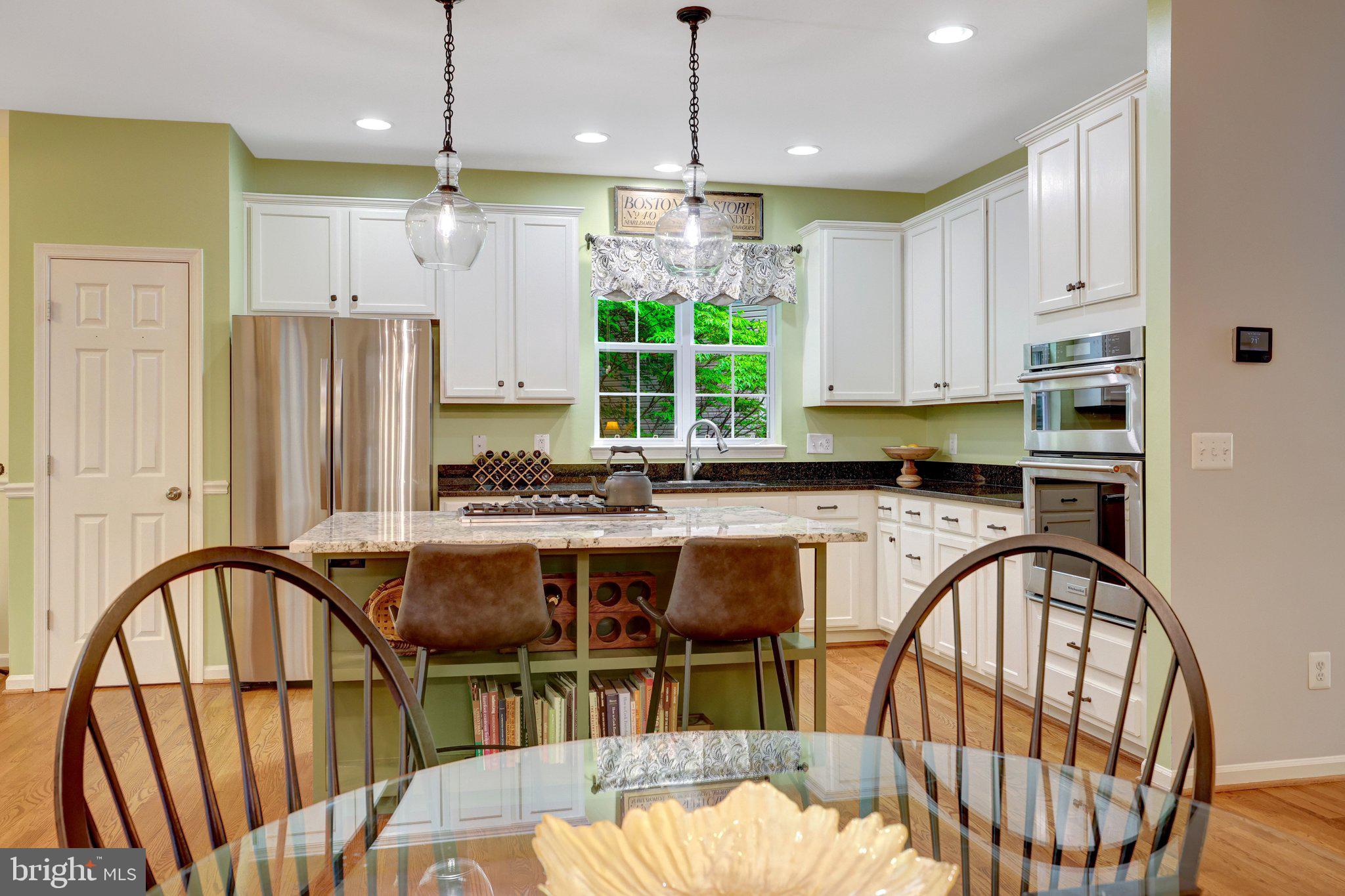1224 Wild Hawthorn Way Reston, VA 20194 - Photo 14 of 71