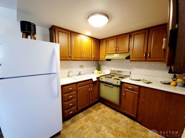 2943 Derr Road Springfield, OH 45503 - Photo 9 of 25 Gallery Image 9