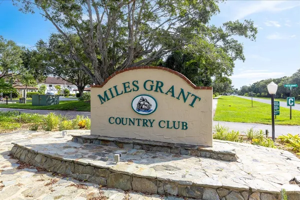 $247,000 | 5413 Southeast Miles Grant Road, Unit G104, Stuart, FL 34997