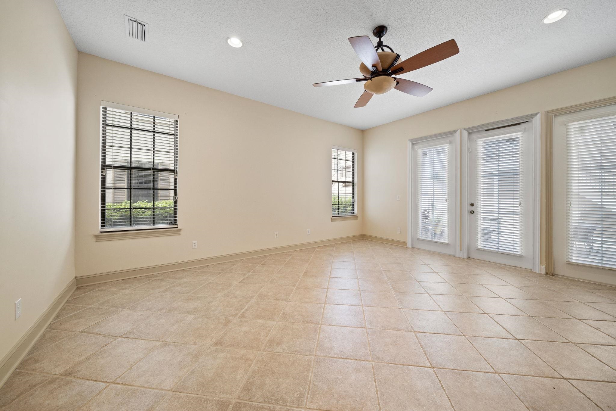 650 South Loop Street St. Augustine, FL 32095 - Photo 9 of 40 a view of an empty room with a window